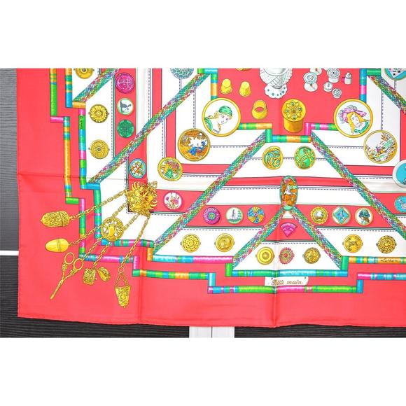 Auth Hermes Carre 90 Scarf 'Petite #74826H18B - Picture 4 of 15